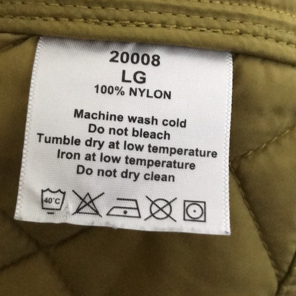 Filson Quilted nylon outerwear vest - Picture 11 of 14